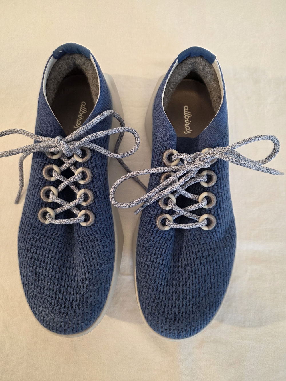allbirds Women's Knit Runners - Navy Blue with Light Gray Laces. Size 9.5